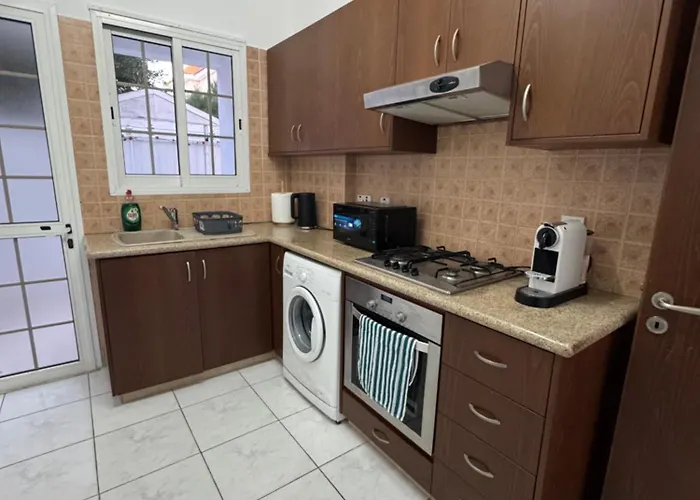 Cozy & Chill * 레메소스